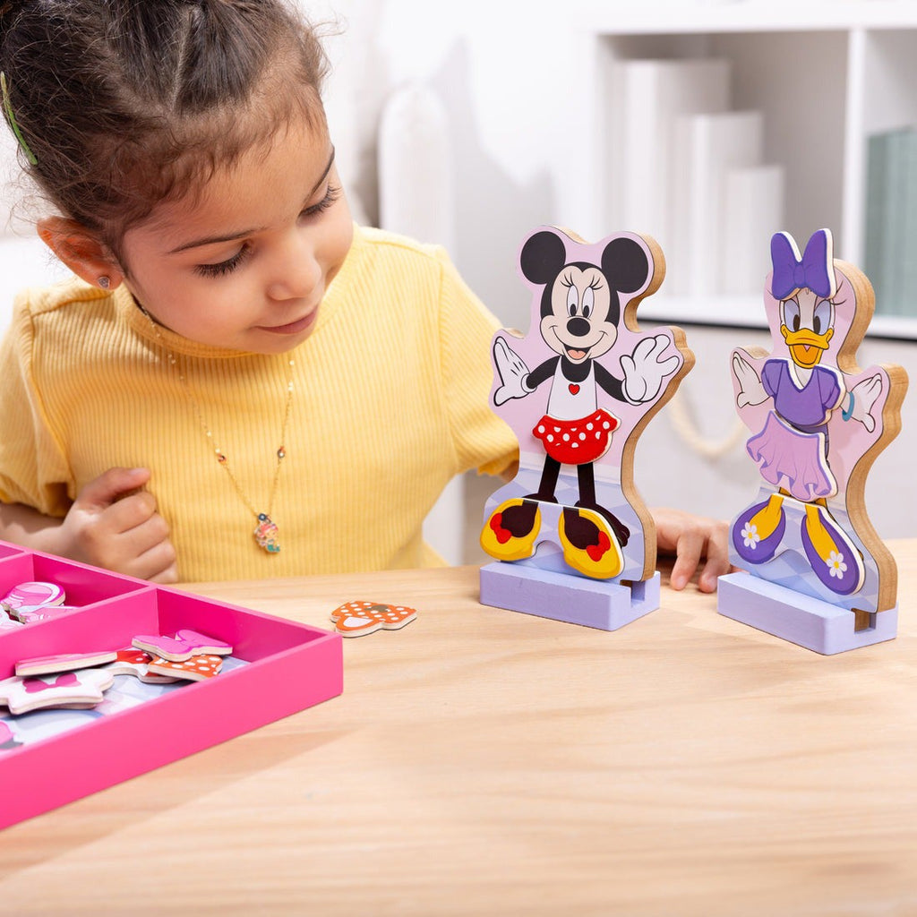 Disney Magnetic Dress Up Minnie & Daisy