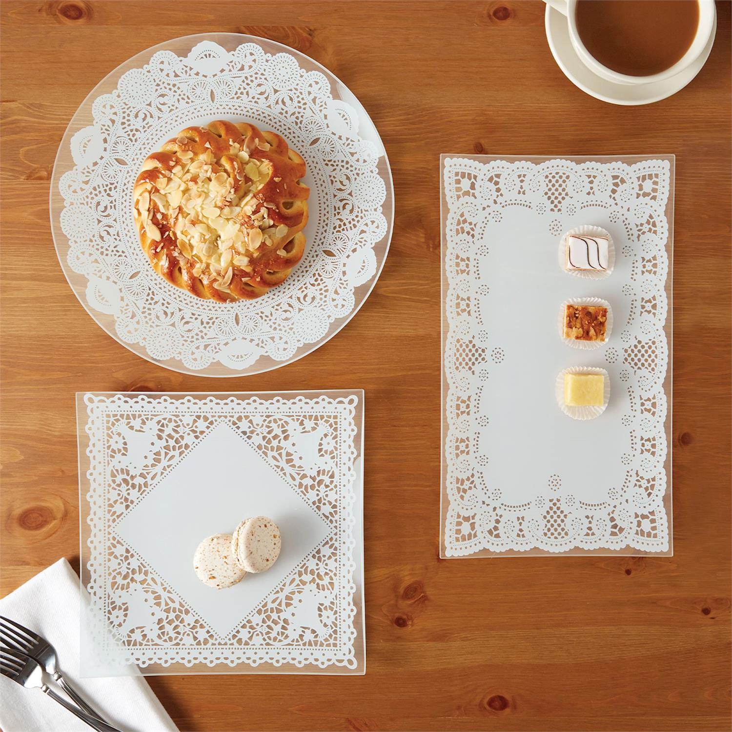 Two's Company Doily Delight Platters