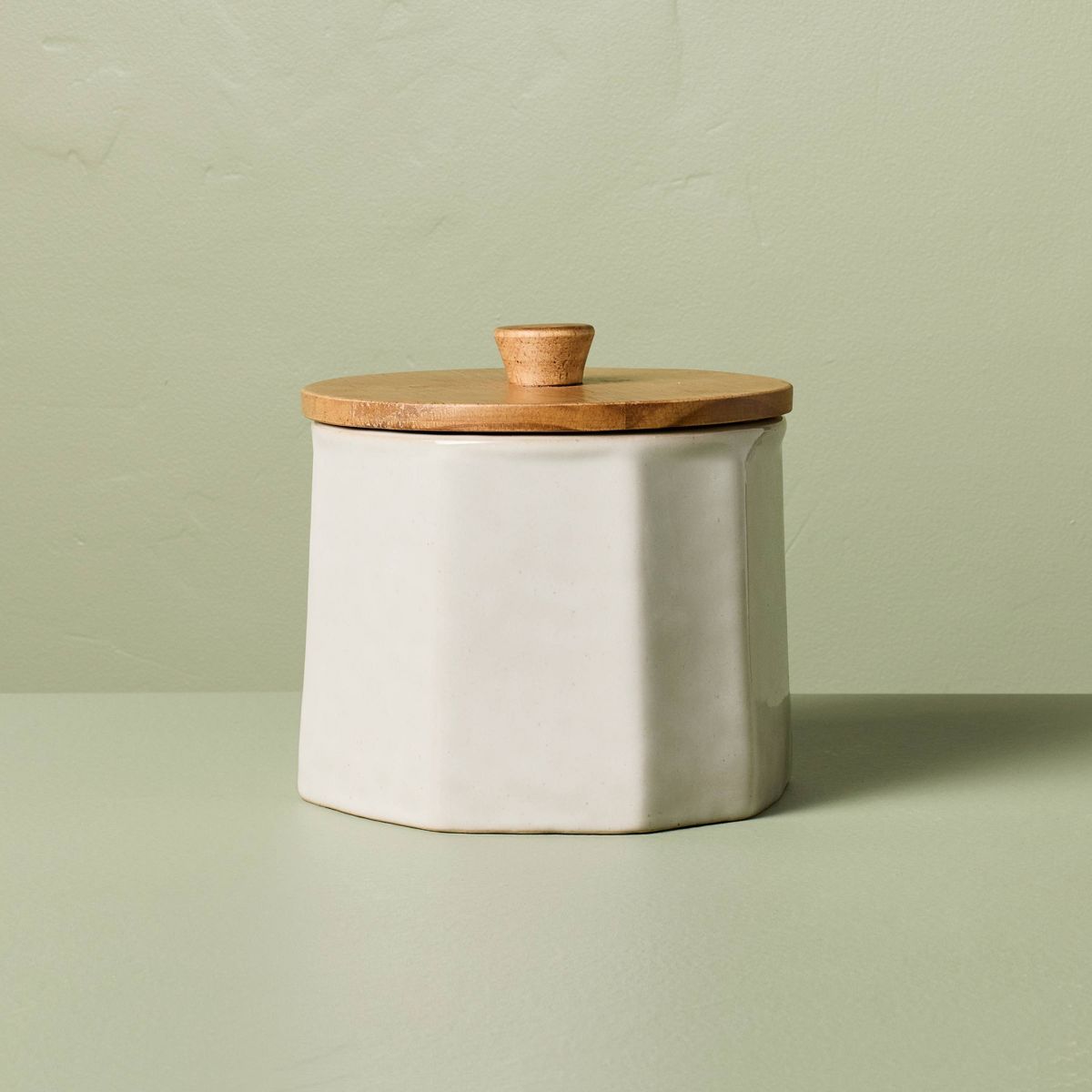 19.75fl oz Ceramic Stoneware Food Storage Container