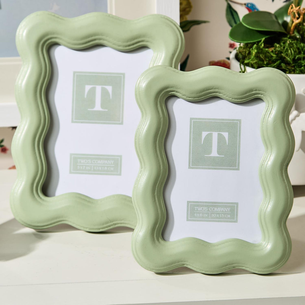Wavy Wood Photo Frame, Set of 2