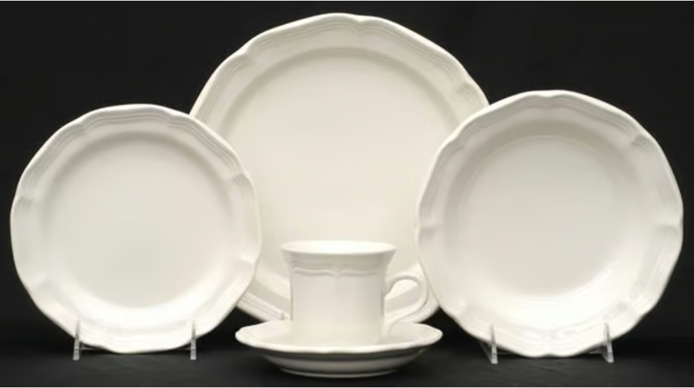 40 Piece Estate Set