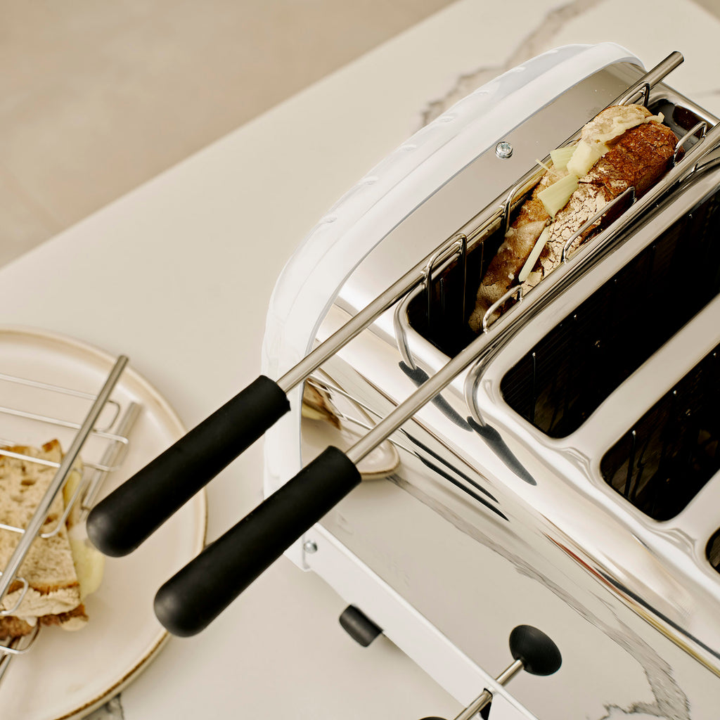 4 Slot Classic Toaster in White