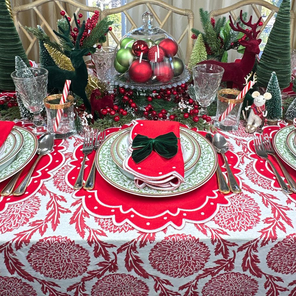 red flower and vine table cloth and red ava luxury placemats green velvet bows, christmas tablescape