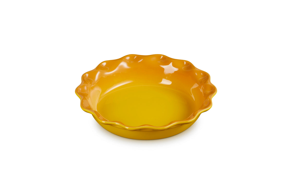 Le Creuset Heritage Fluted Pie Dish, 9 in., Nectar