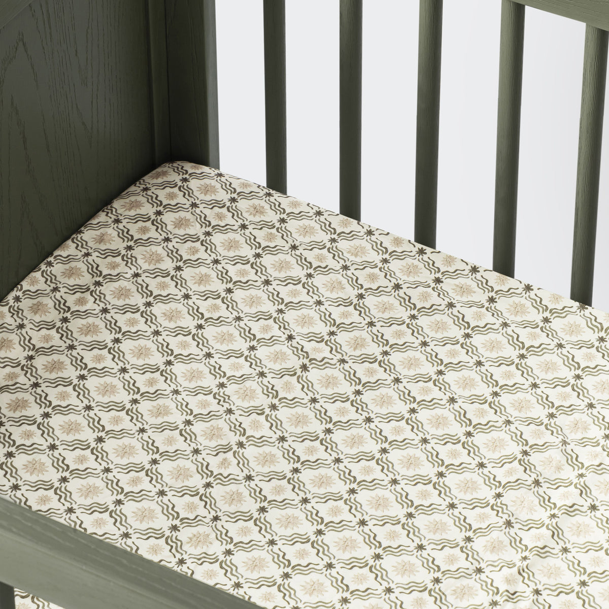 All-Stages® Midi Crib Sheet in GOTS Certified Organic Brushed Cotton by Nate Berkus in Juniper Star