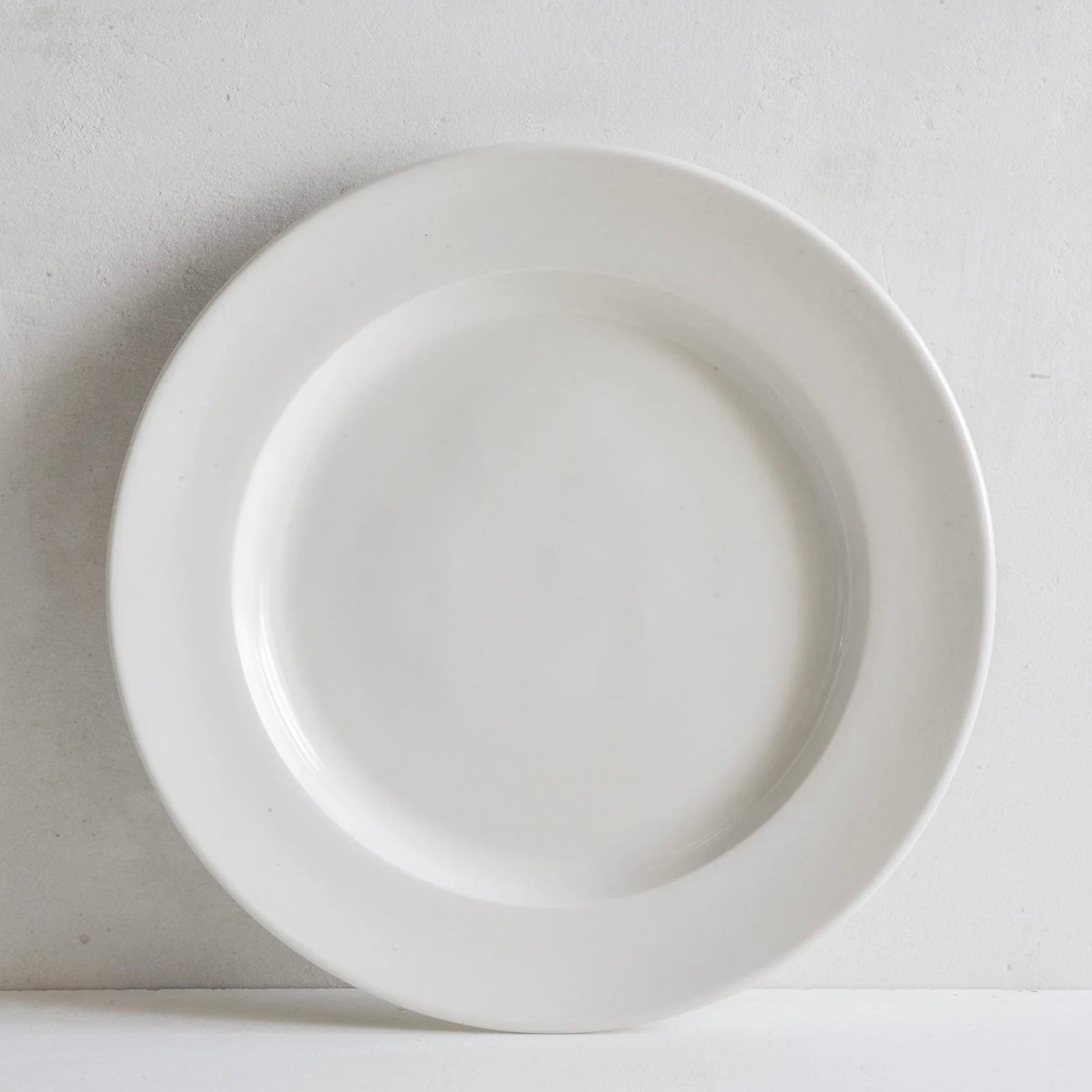 Classical Porcelain Dinner Plate