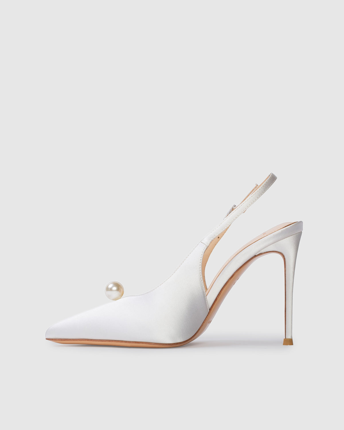 Reina 100 in White & Satin Pearl