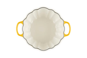 Le Creuset Signature Pumpkin Cocotte, 4 qt., Nectar