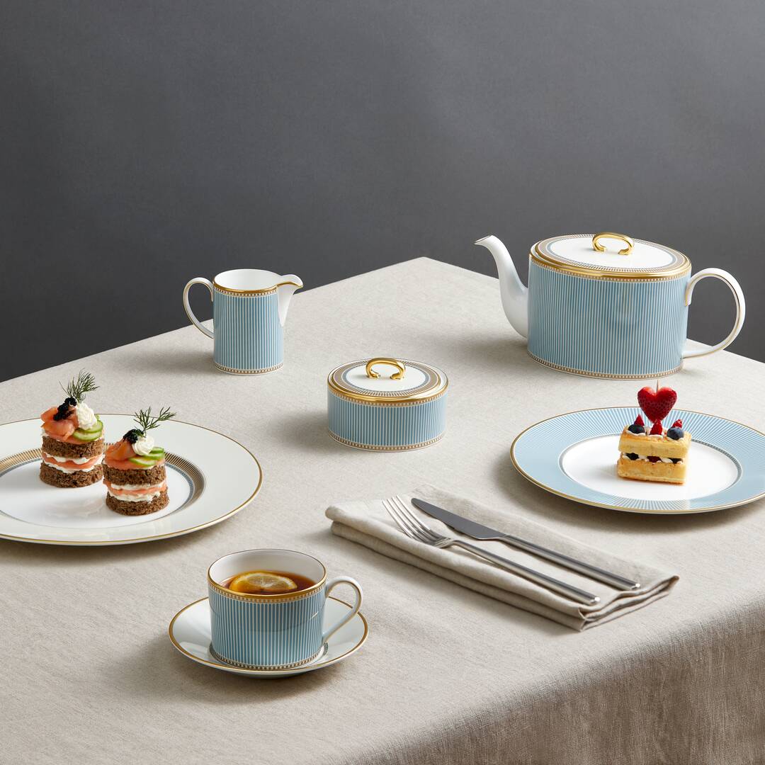 Helia Teacup & Saucer, 5.9 oz