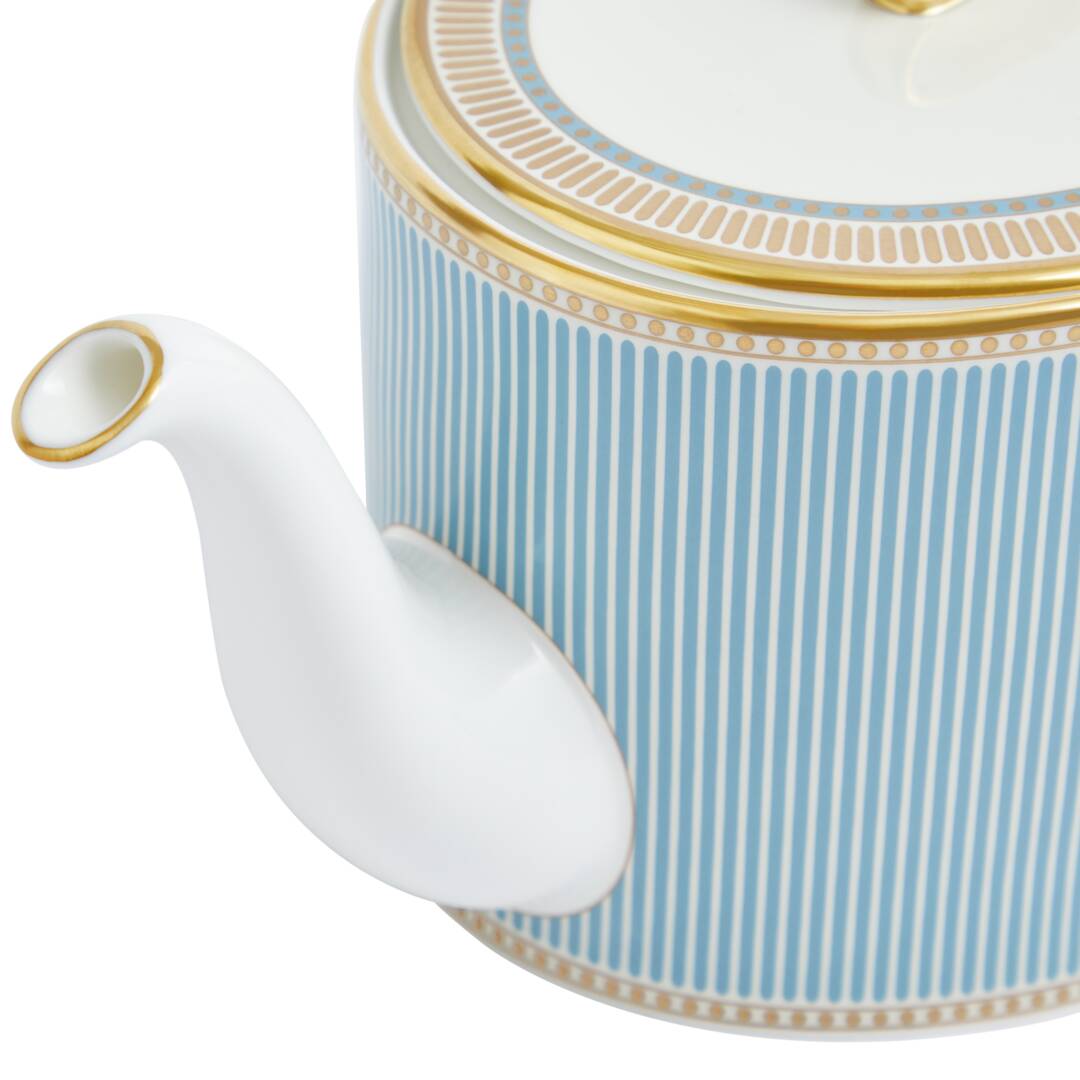 Helia Teapot, 31.7 oz