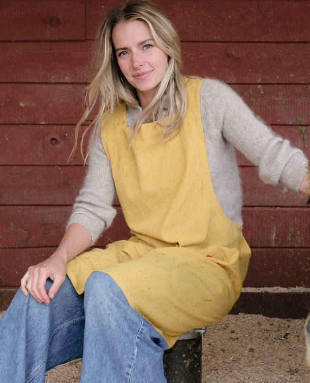 Adult Jour Apron in Marigold