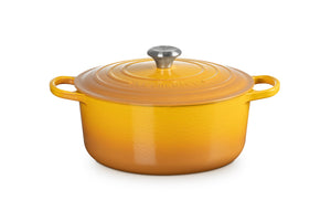 Le Creuset Signature Round Dutch Oven, 7.25 qt., Nectar