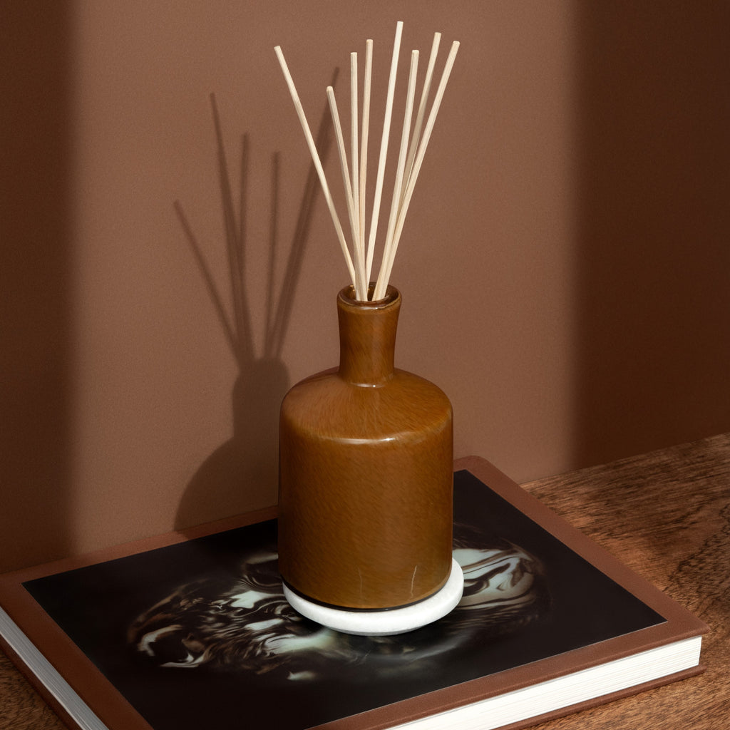 Amber Black Vanilla Signature Reed Diffuser