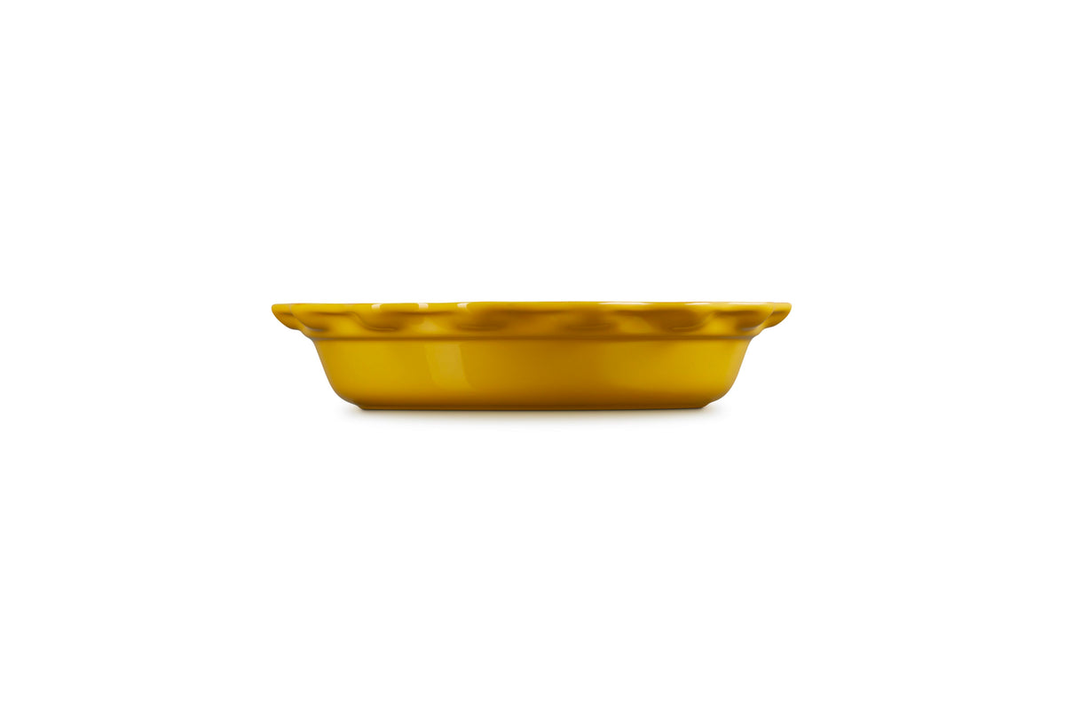Le Creuset Heritage Fluted Pie Dish, 9 in., Nectar