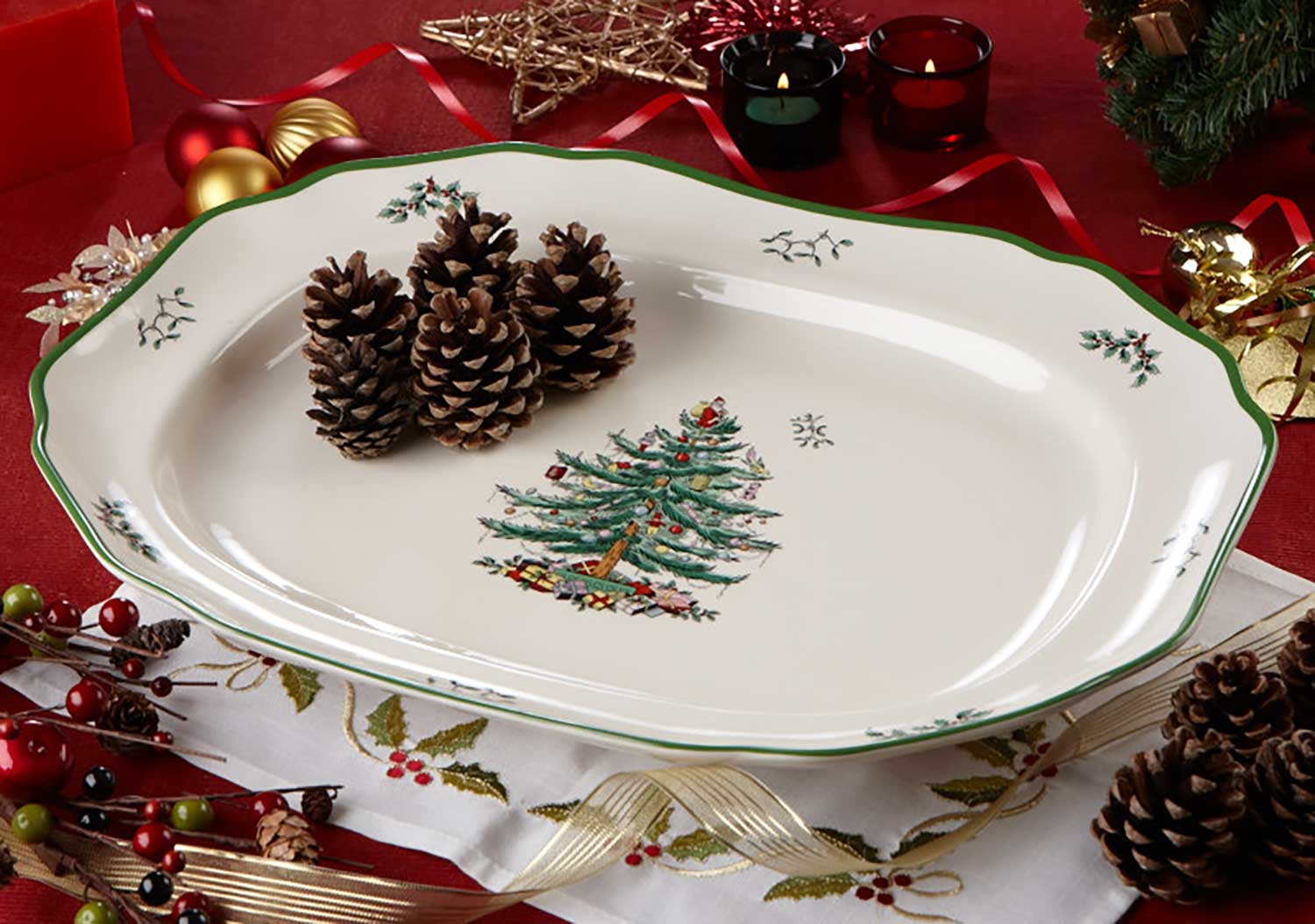 Christmas Tree 19" Sculpted Platter