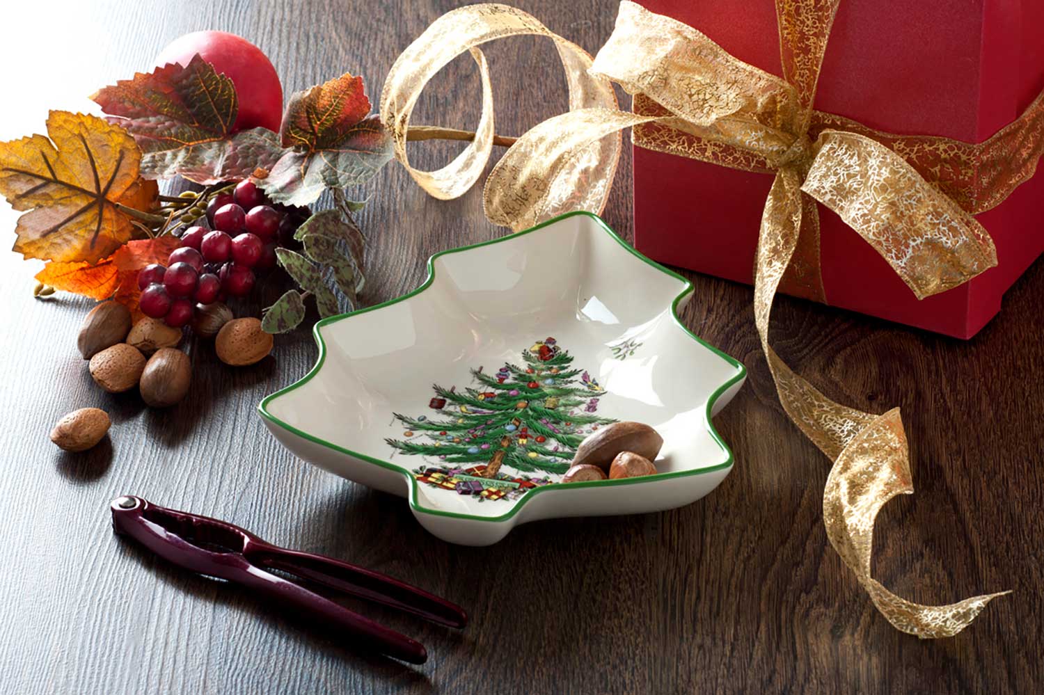 Christmas Tree 9" Tree Shape Dish