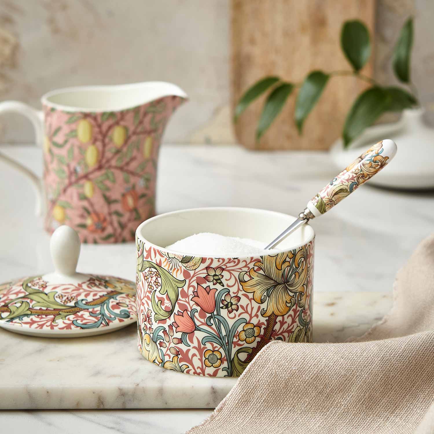 Morris & Co. Covered Sugar in Golden Lily