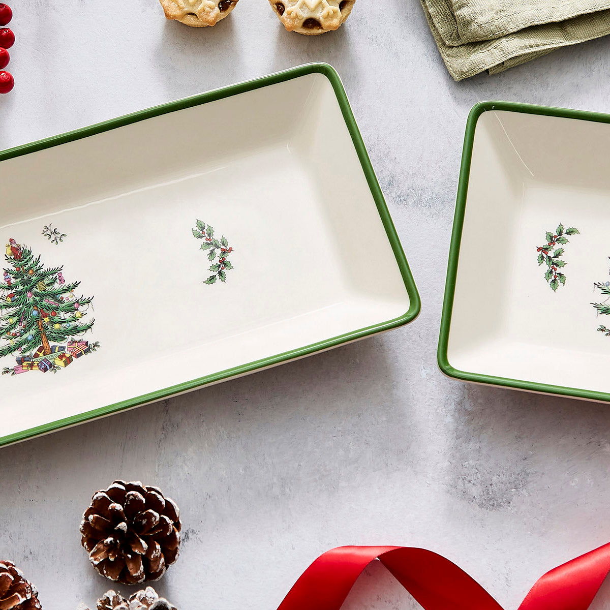 Christmas Tree 3-Piece Traditional Nesting Trays