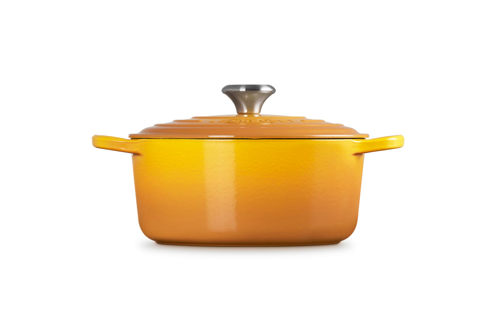 Le Creuset Signature Round Dutch Oven, 4.5 qt., Nectar