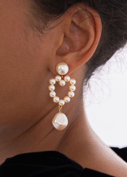 【Jennifer behr】Casey Earrings ピアス サージカルステンレス Casey Earrings in Pearl | Over The Moon