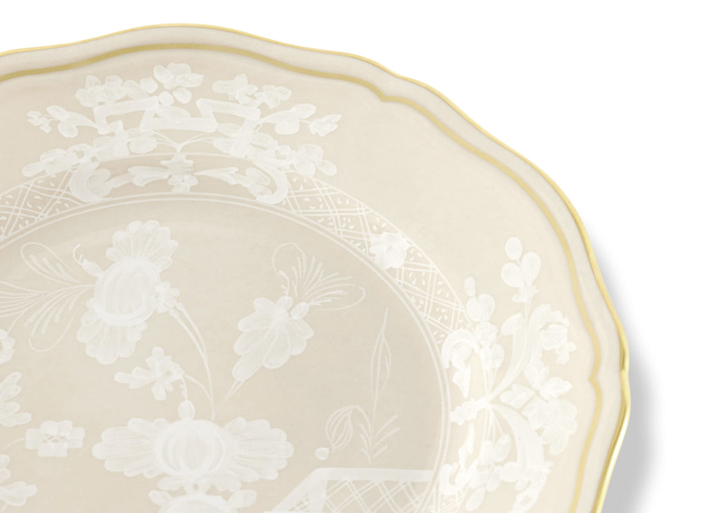 Oriente Italiano Antico Doccia Flat Bread Plate in Meringa