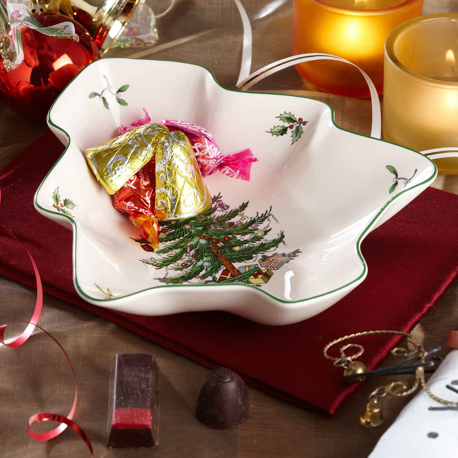 Christmas Tree 14" Tree Shape Dish