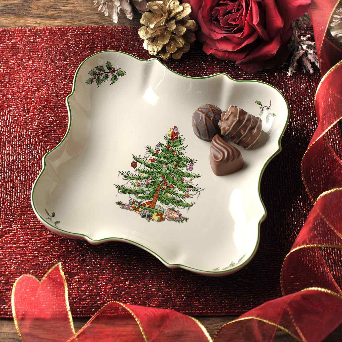 Christmas Tree 8" Devonia Tray