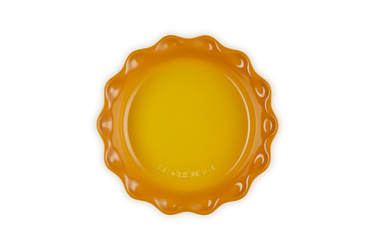 Le Creuset Heritage Fluted Pie Dish, 9 in., Nectar