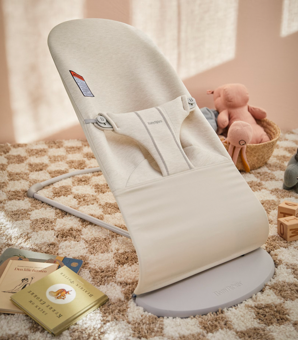 Bouncer Bliss in Light Beige