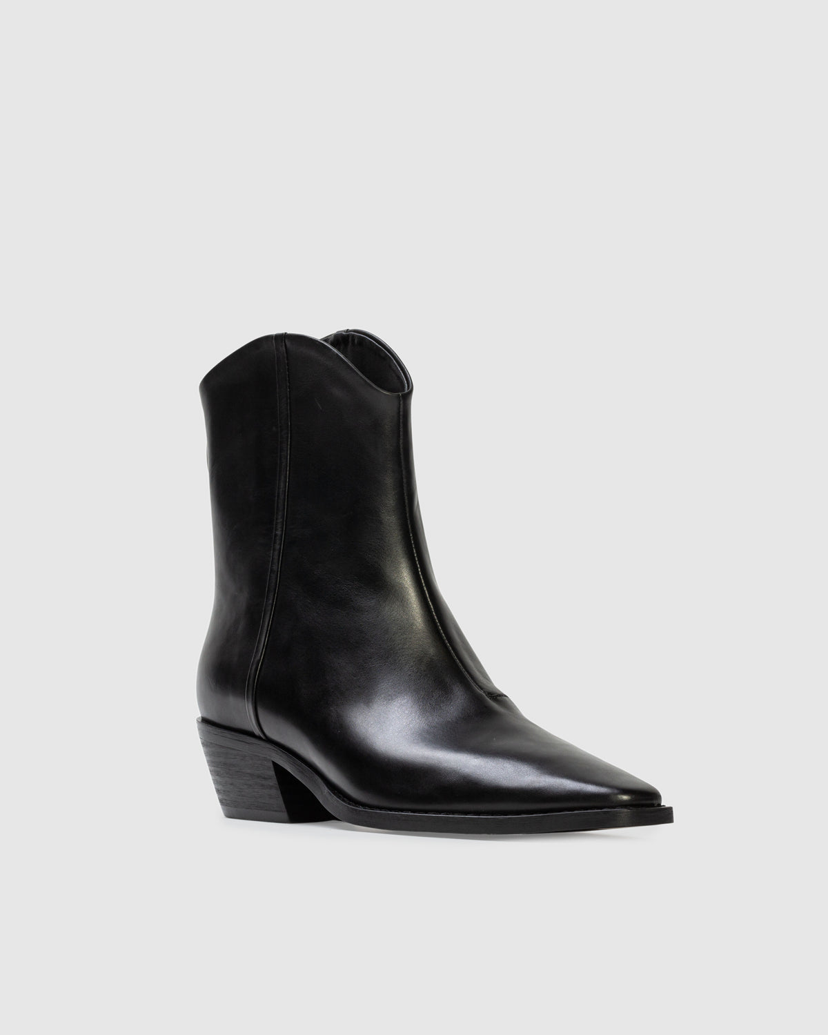 Reed in Black Leather