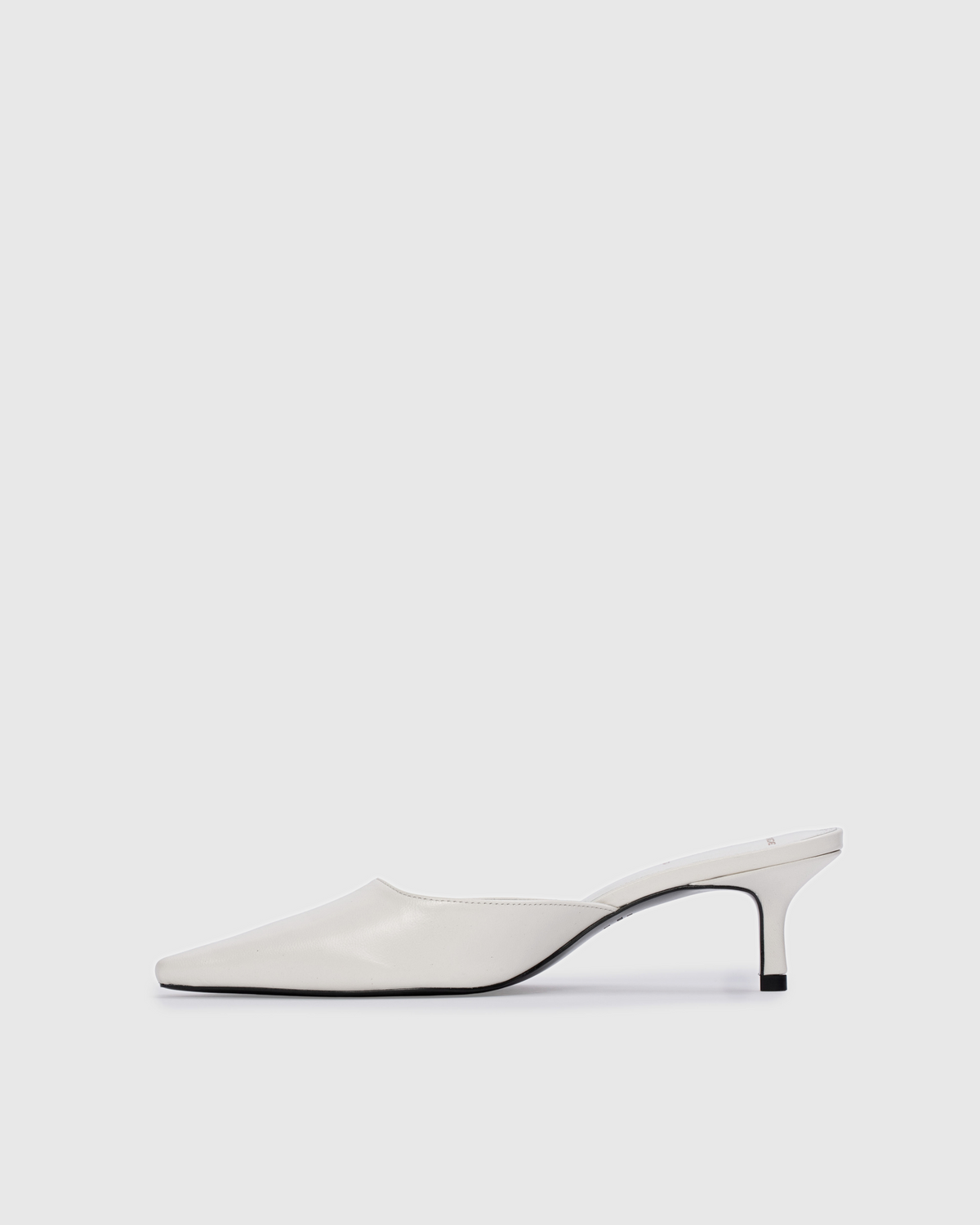 Riley 50 Mule in Coconut Leather