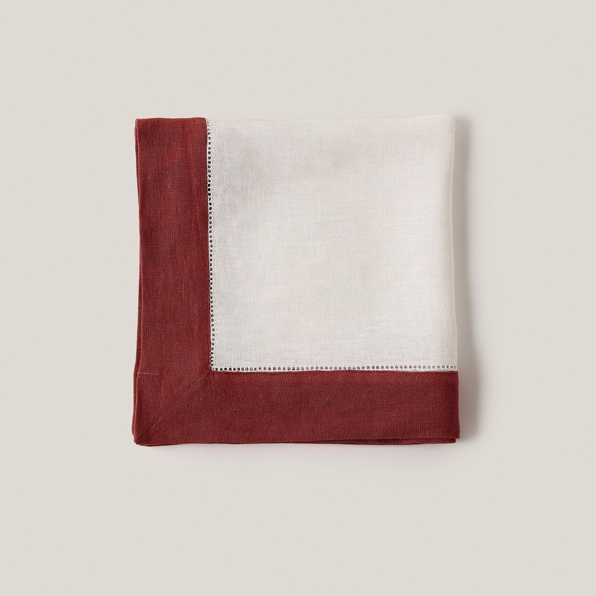 Lisière Napkin in Carmin