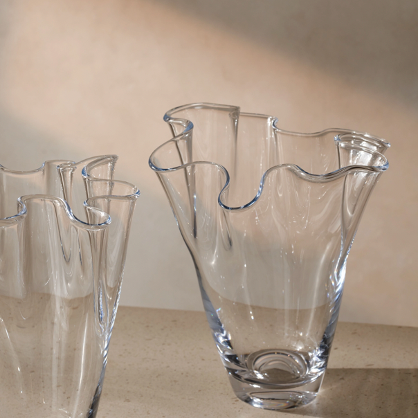 Witcombe Frill Vase