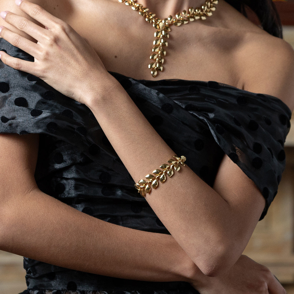 Golden Laurel Link Bracelet