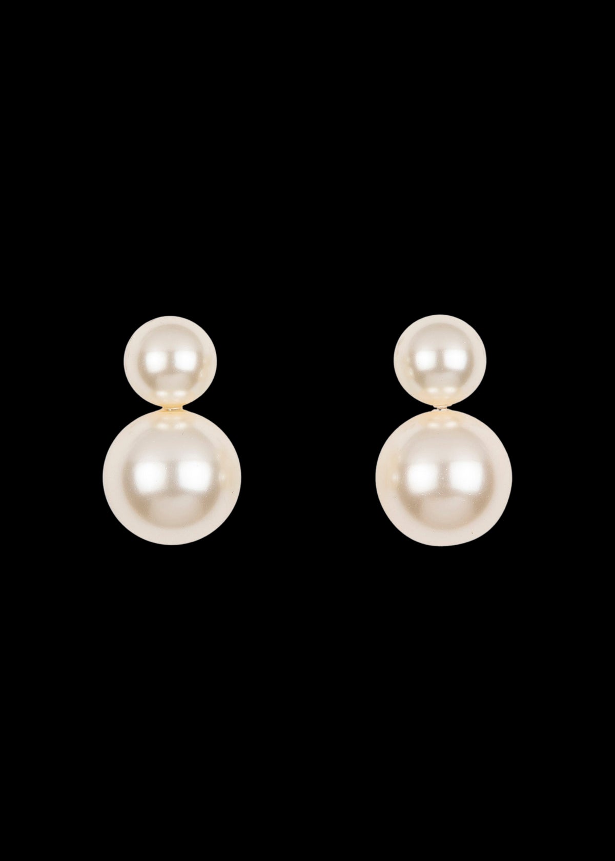 Iris Pearl Earrings