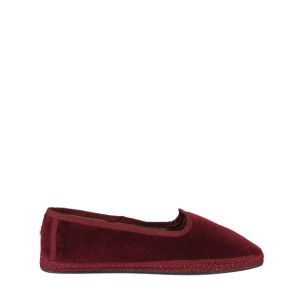 Nikola Flat in Garnet