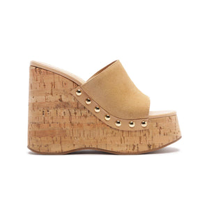 Dalle Studs Suede Sandal in Light Wood