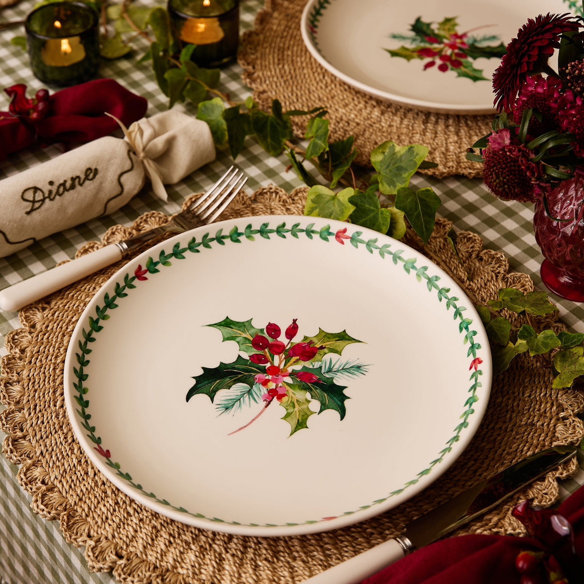 Botanic Garden Christmas Holly 10.75" Dinner Plates in Holly, Set of 4