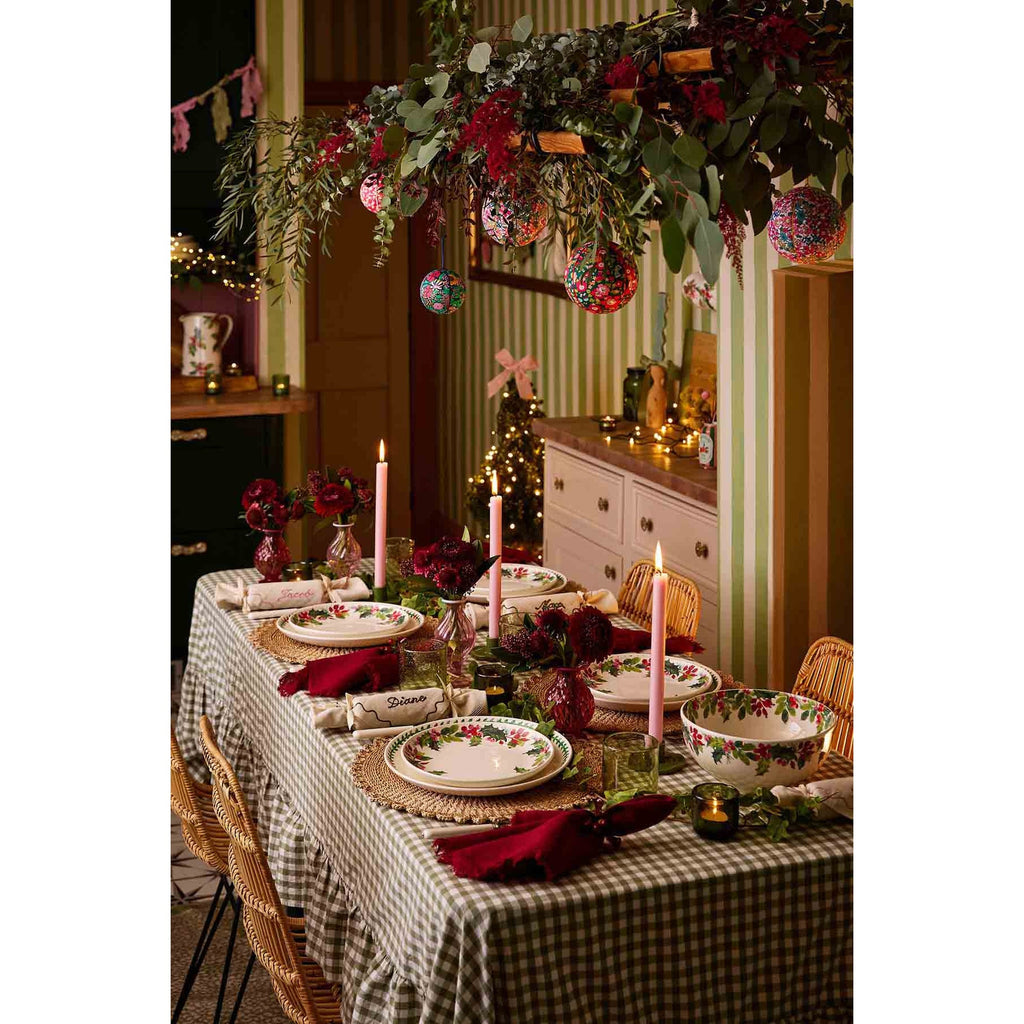 Botanic Garden Christmas Holly 10.75" Dinner Plates in Holly, Set of 4