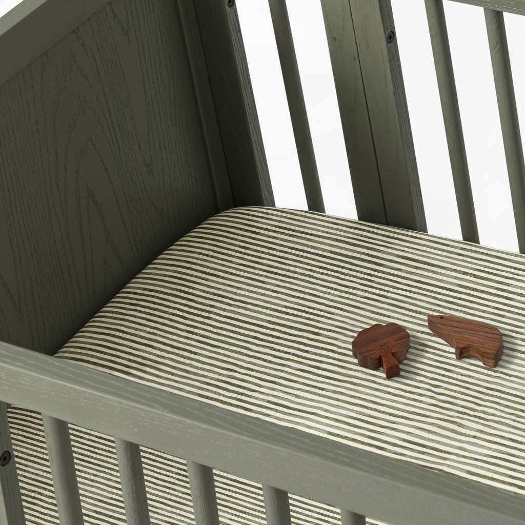 Crib Sheet in GOTS Certified Organic Brushed Cotton by Nate Berkus in Juniper Stripe