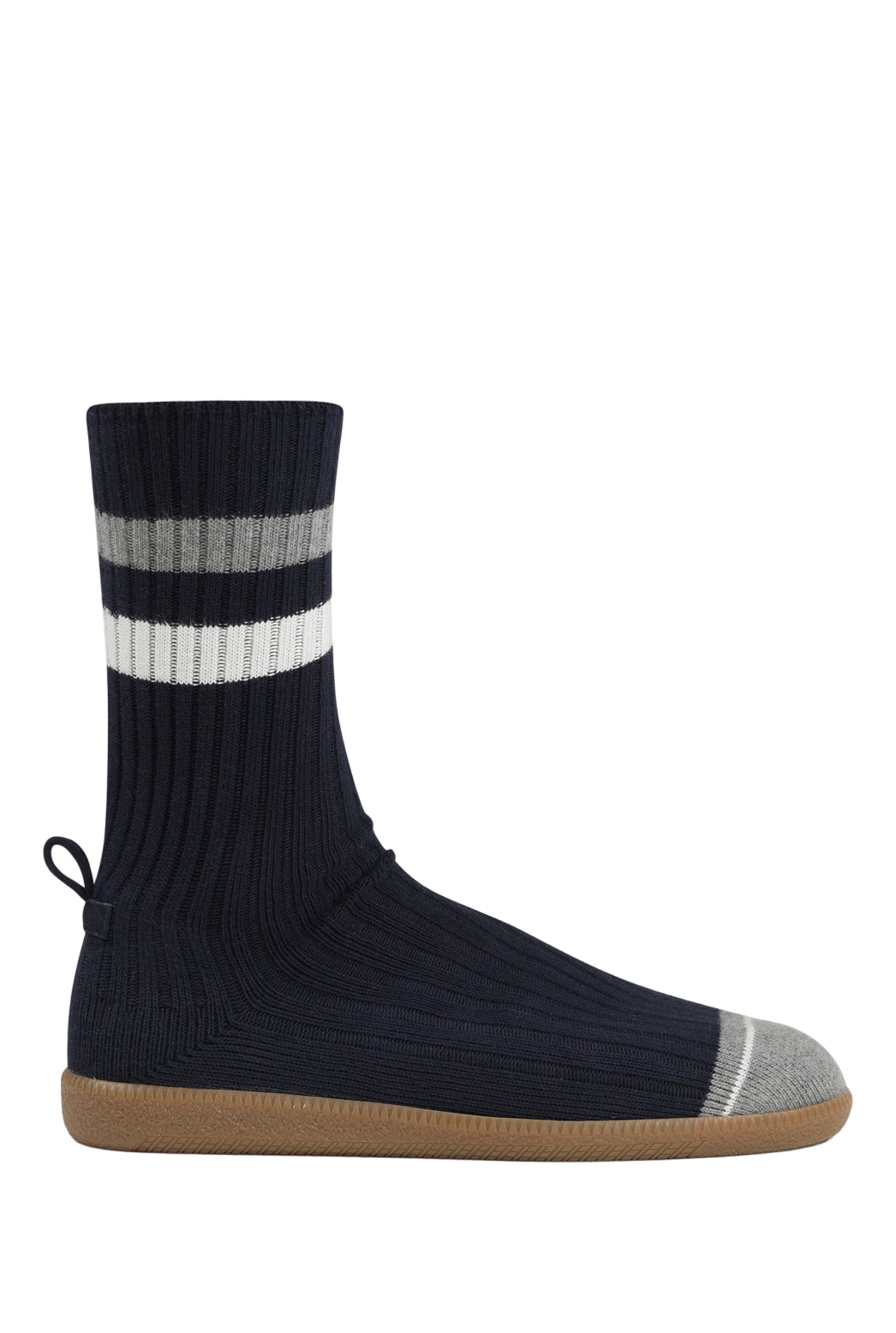 Men’s Varsity Strolls in Collegiate Navy