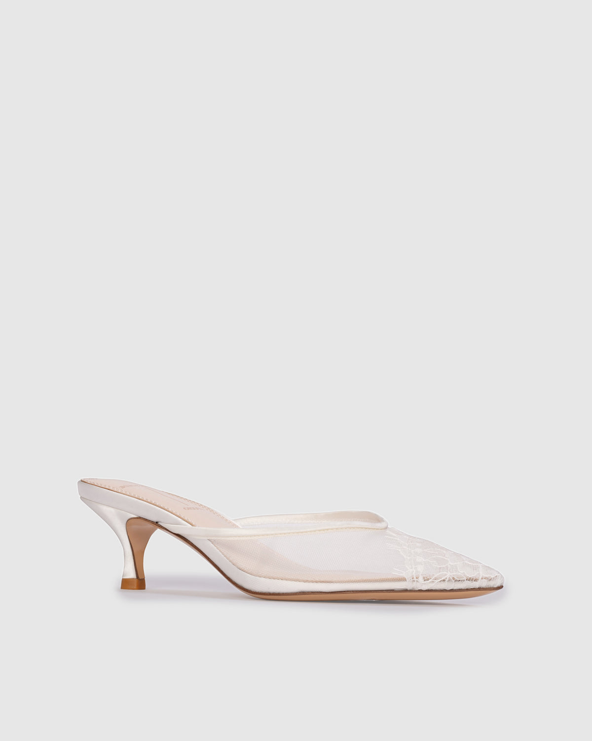 Cara 50 in White Mesh