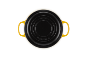 Le Creuset Signature Bread Oven, 1.75 qt., Nectar