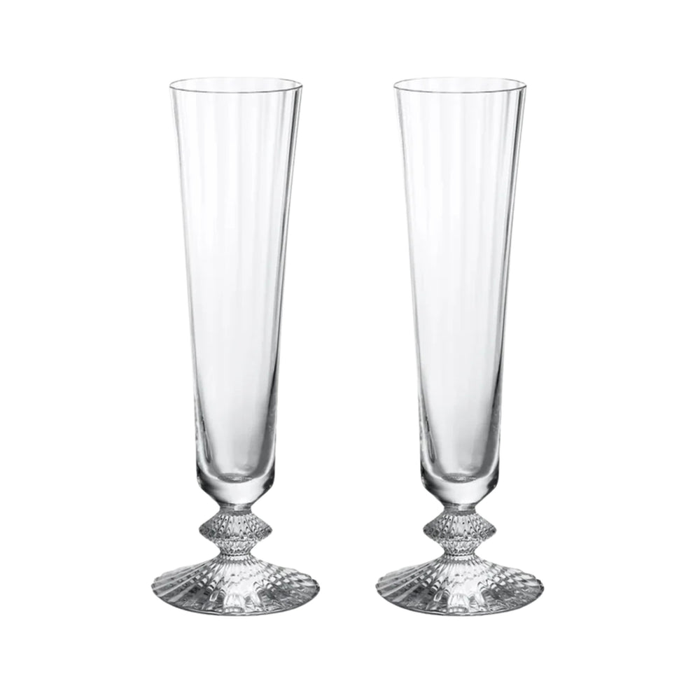 Front view of Mille Nuits Flutissimo flutes set of 2 with tall narrow bowls and faceted diamond stems on white background