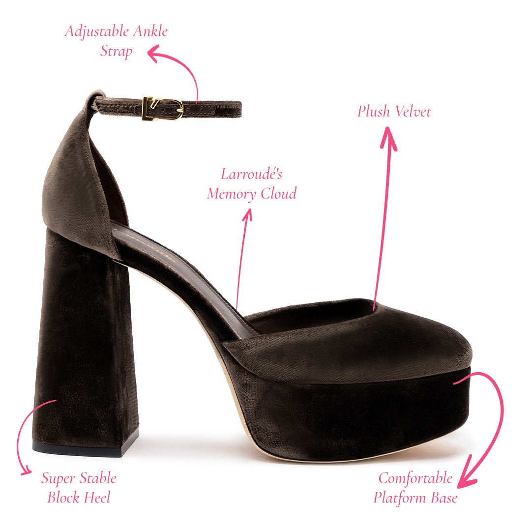 Ari Pump In Expresso Velvet