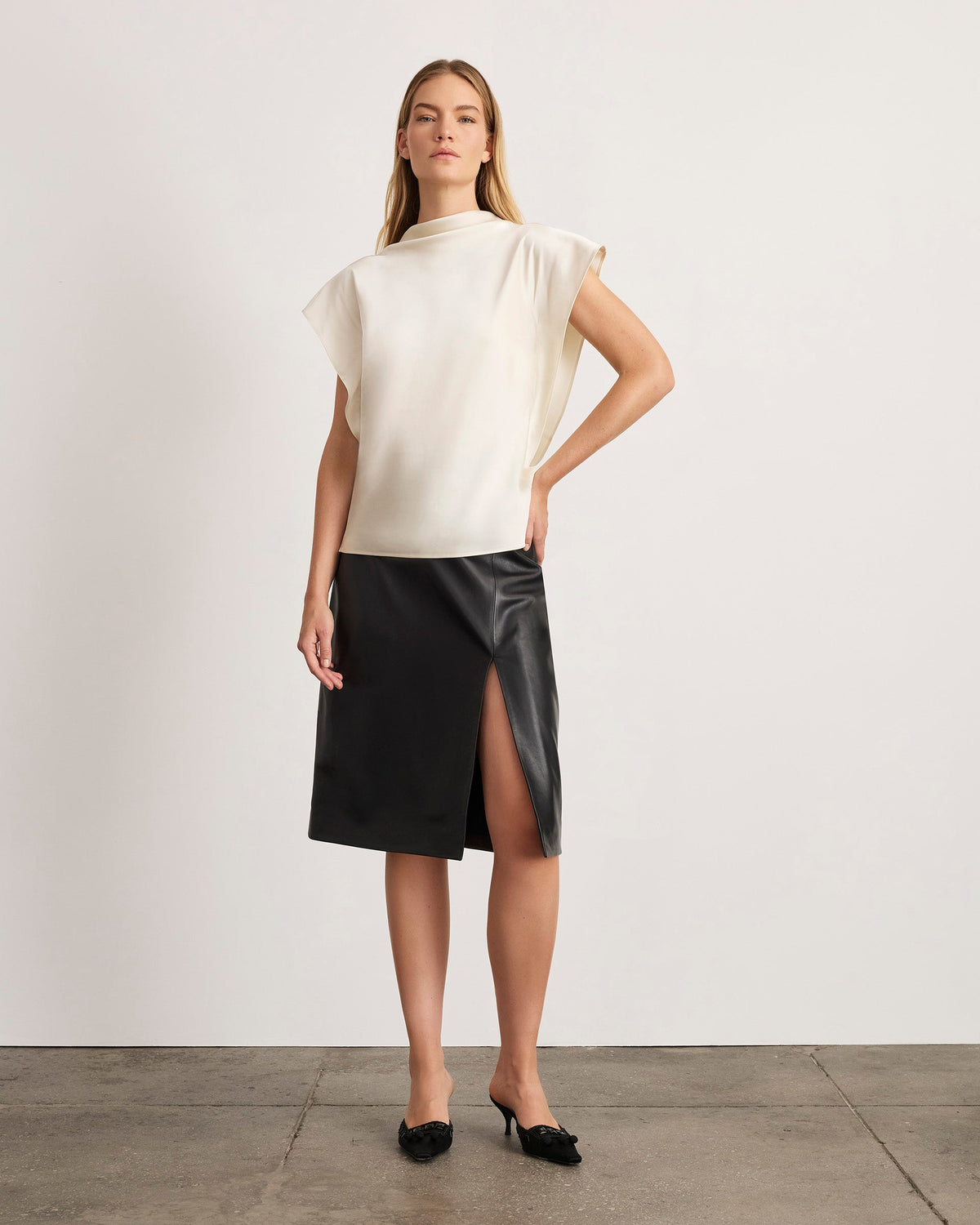 Amance Skirt in Black