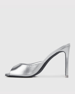 Alessia in Silver Metallic Leather