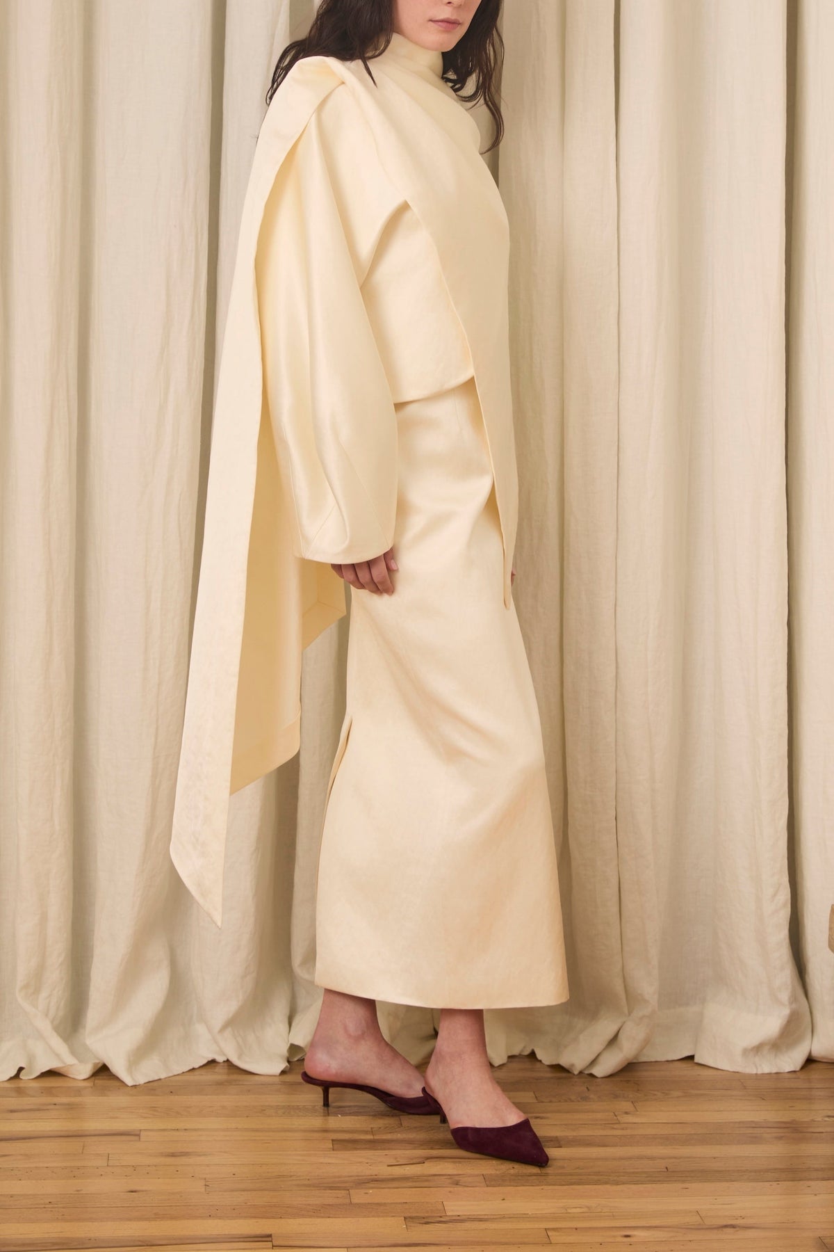Amah Pencil Skirt in Fluid Satin
