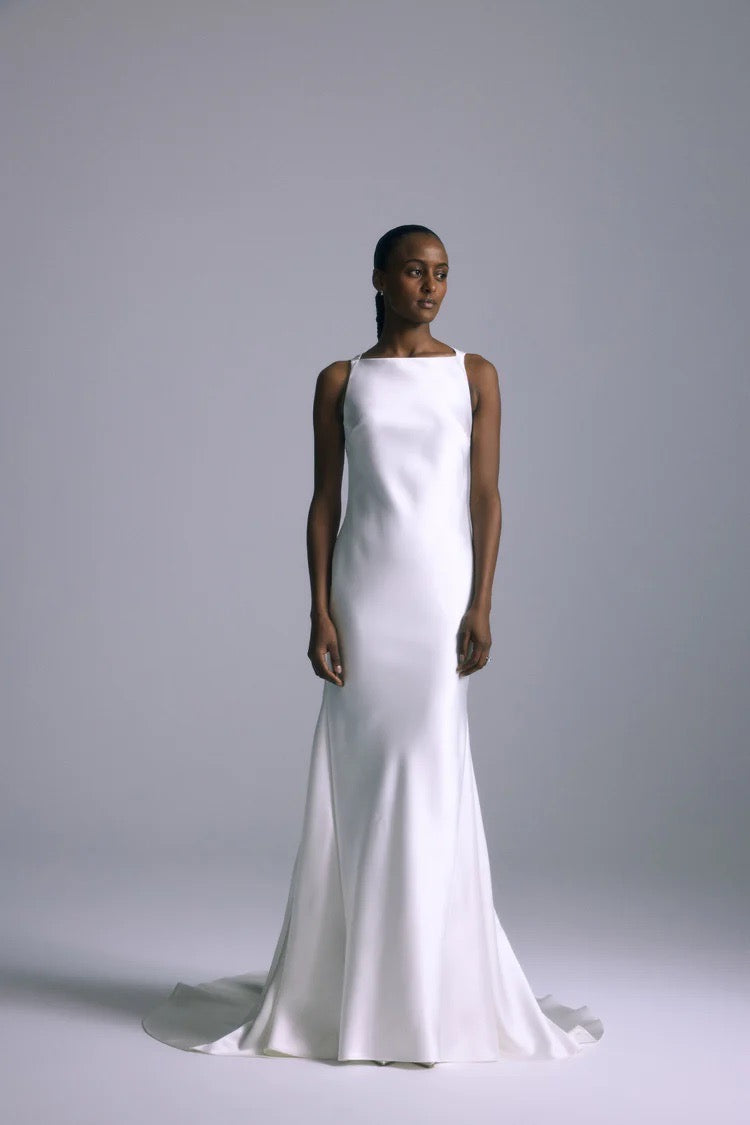 Iman Gown Silk White / 16 Iman Gown Silk White / 16
