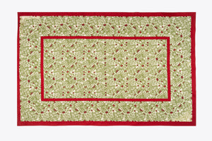 Baies de houx Tablecloth in Red & Green